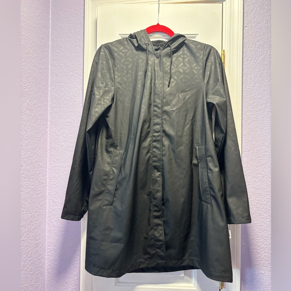 Rains A-line rain jacket in black logo print XS